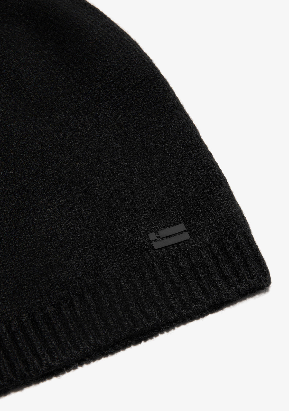 Nordic Bomb Slouch Beanie Black