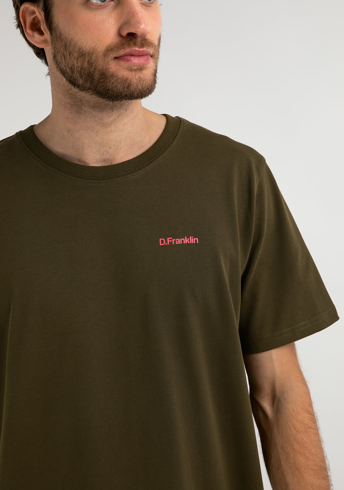 Basic Logo T-Shirt Khaki / Magenta