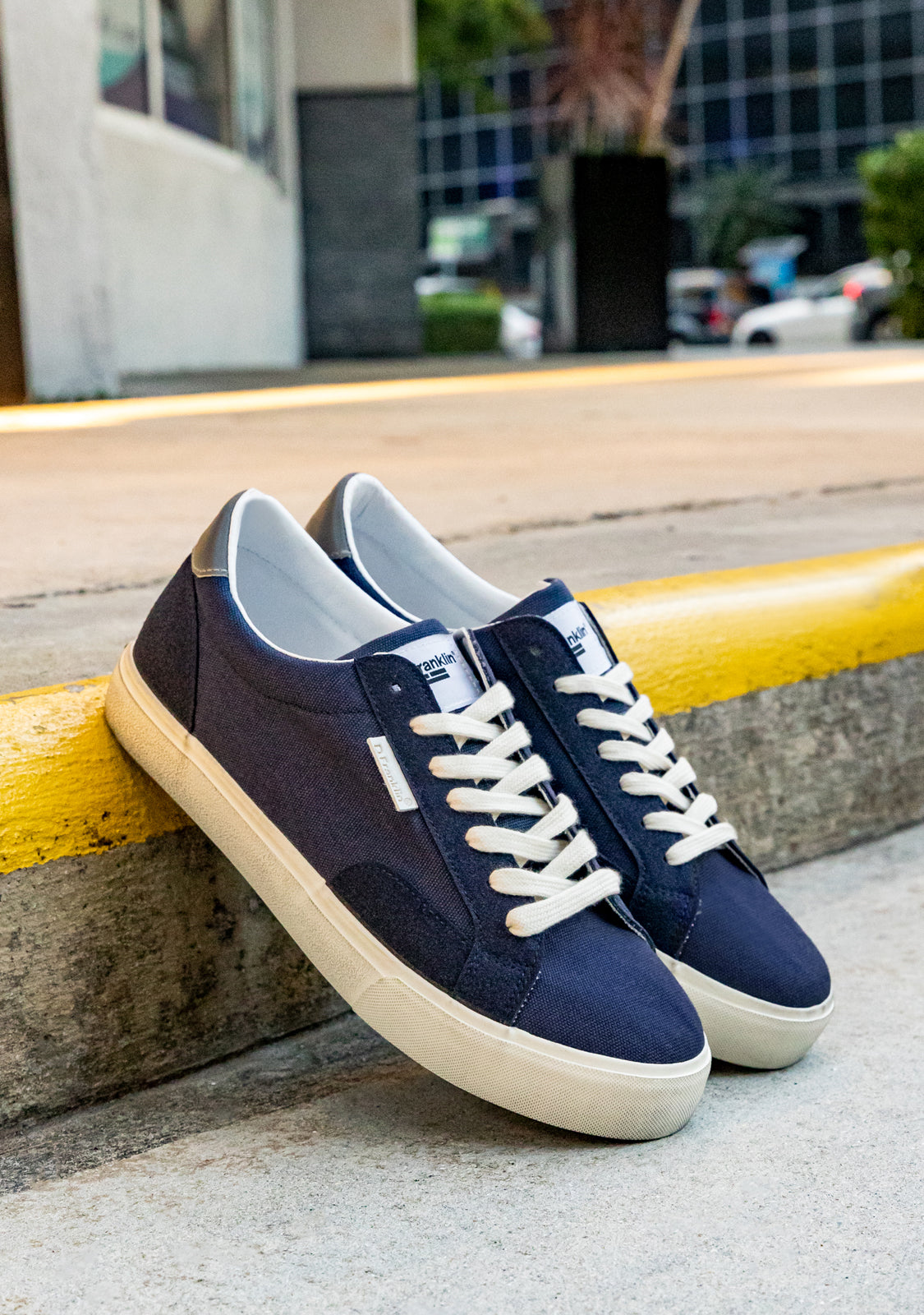 Echo Basic Navy Canvas / Navy